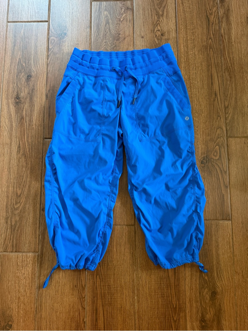 Lululemon Women’s Cropped Pants Blue Drawstring Pockets Size 8
